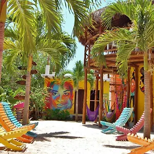 Tribu Hostel Isla Holbox